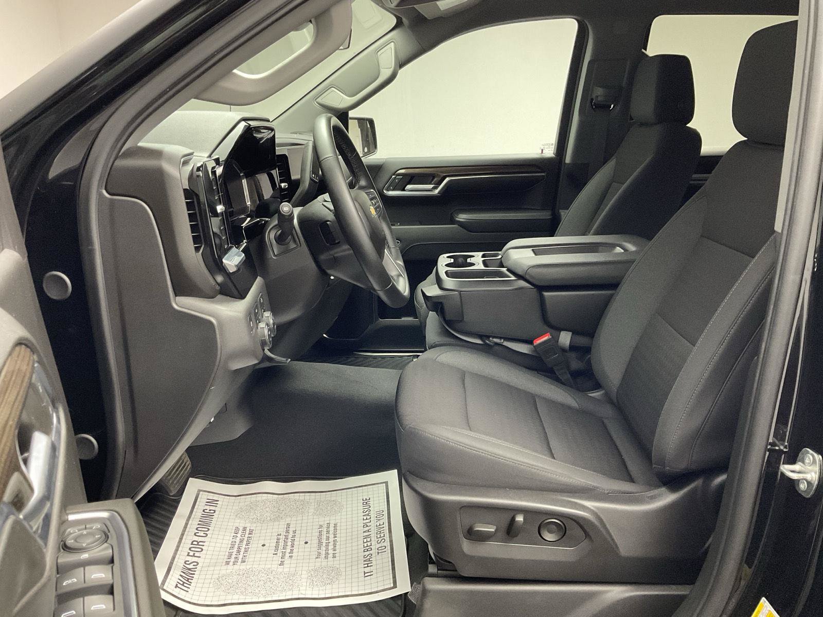 Certified 2024 Chevrolet Silverado 1500 LT AWD/4WD image 12