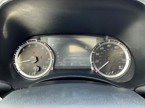 Used 2023 Toyota Highlander XLE image 26