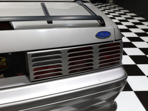 Used 1990 Ford Mustang GT RWD image 28