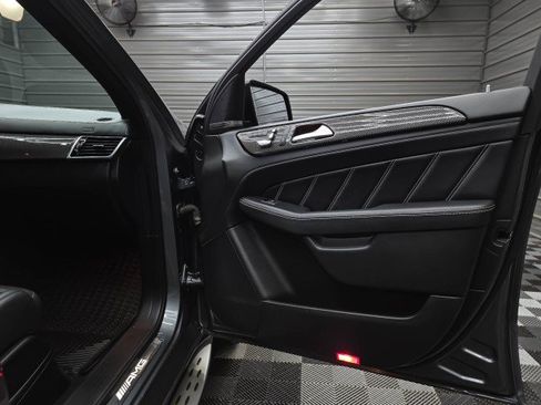 Used 2019 Mercedes-Benz GLE 63 AMG S image 40