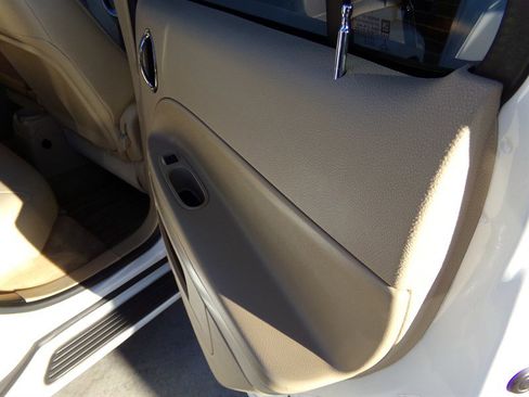 Used 2010 Chevrolet HHR LT w/ LT Preferred Equipment Group image 64