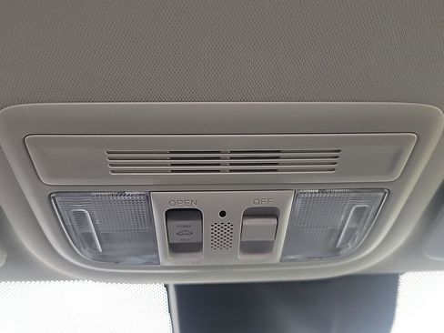 Certified 2018 Honda Civic Touring image 30