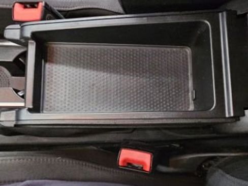 Used 2016 Volkswagen Beetle R-Line SE image 21