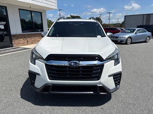 Used 2023 Subaru Ascent Limited w/ Technology Package AWD/4WD image 12