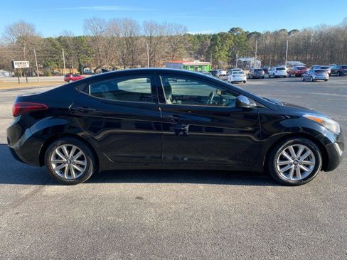 Used 2014 Hyundai Elantra SE w/ Option Group 02 image 5