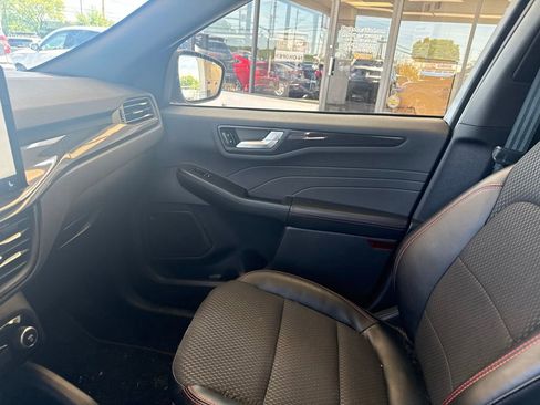 Used 2023 Ford Escape ST-Line w/ Tech Pack #1 AWD/4WD image 28