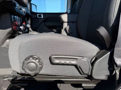 New 2026 Jeep Wrangler Unlimited Rubicon w/ Safety Group image 14