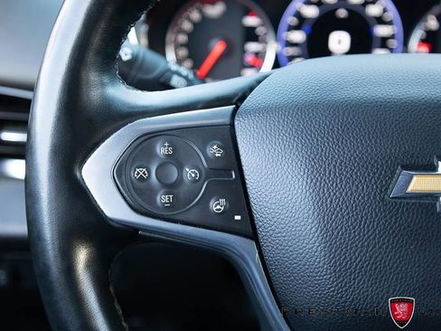 Used 2023 Chevrolet Traverse High Country w/ LPO, Floor Liner Package AWD/4WD image 28