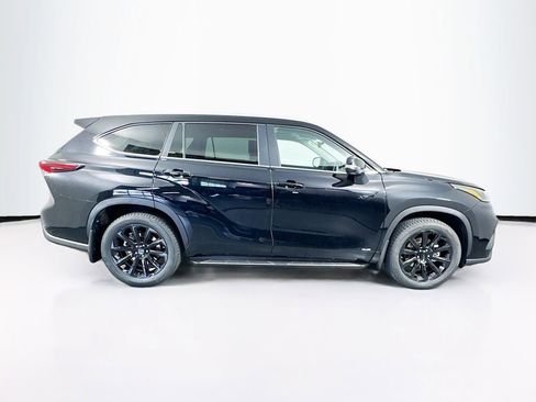 New 2026 Toyota Highlander XLE image 10