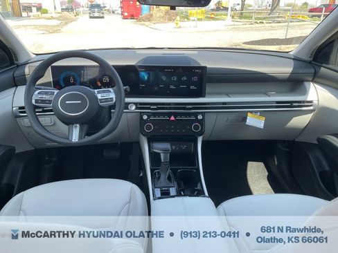 Certified 2025 Hyundai Tucson SEL AWD/4WD image 9