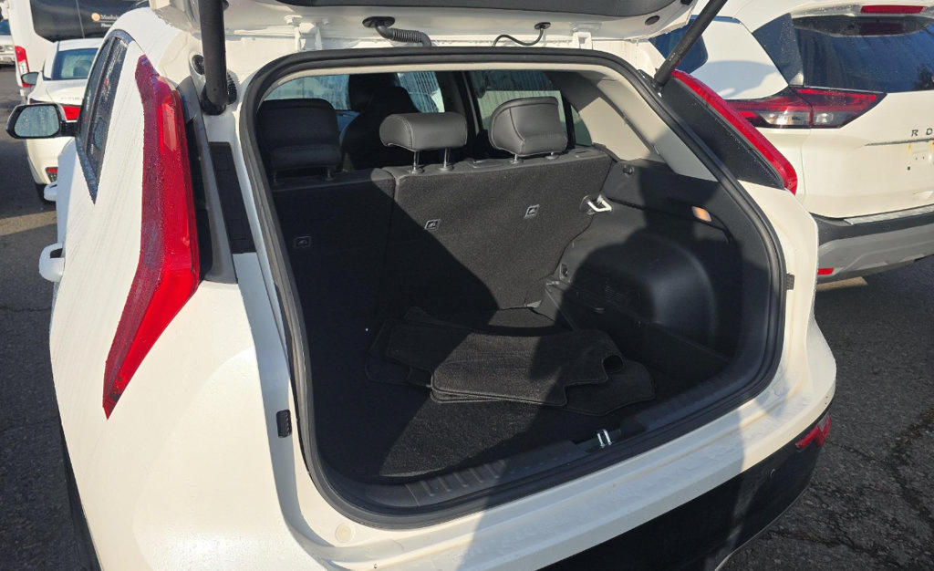 Used 2023 Kia Niro Wind w/ Wind Preserve Package FWD image 18