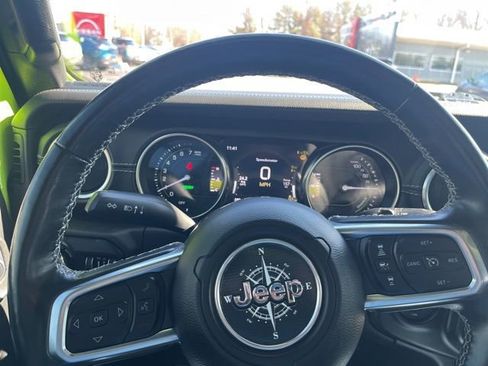 Used 2021 Jeep Wrangler Unlimited Sahara w/ Dual Top Group image 17