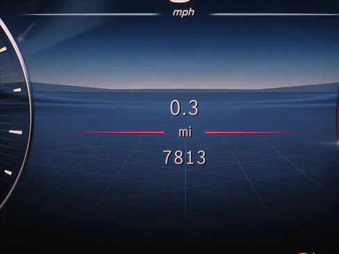 Used 2025 Mercedes-Benz GLC 300 4MATIC image 22