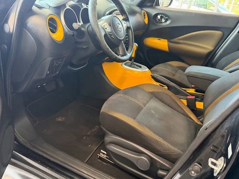 Used 2016 Nissan Juke SV FWD image 6