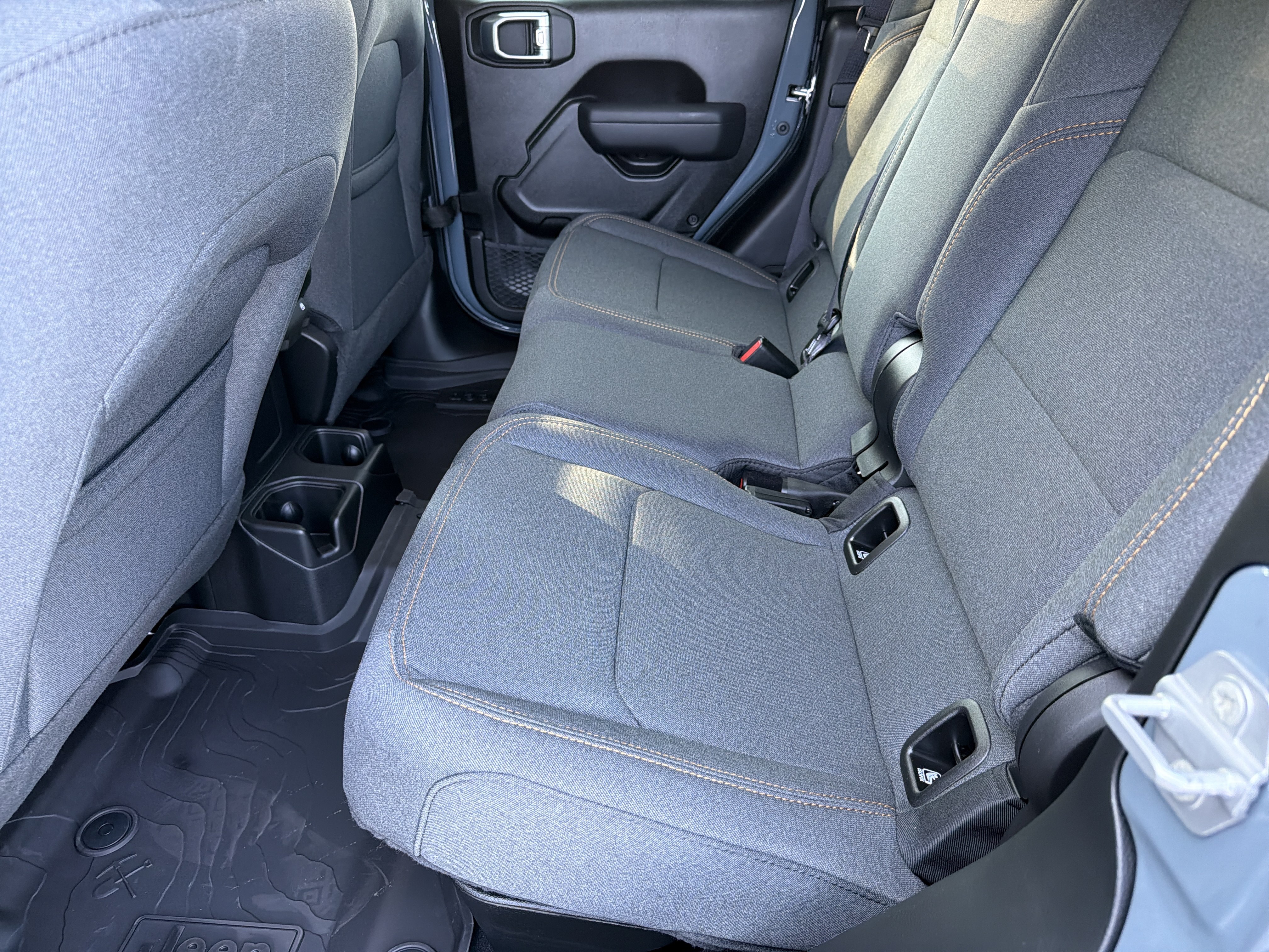 New 2026 Jeep Gladiator Sport AWD/4WD image 19