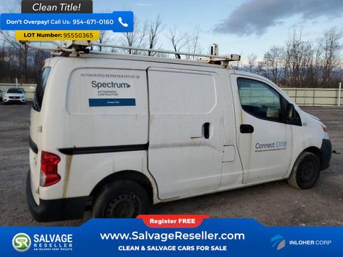 Used 2015 Nissan NV200 S w/ Back Door Glass Package image 4