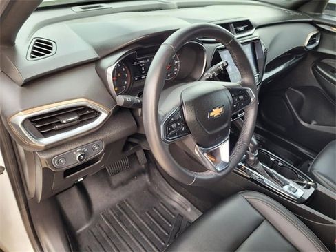 Used 2022 Chevrolet TrailBlazer ACTIV w/ Convenience Package image 15