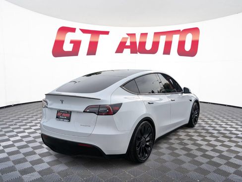 Used 2022 Tesla Model Y Performance AWD/4WD image 4