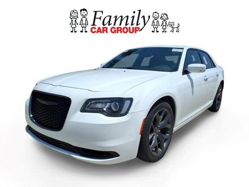 Used 2023 Chrysler 300 S RWD image 1