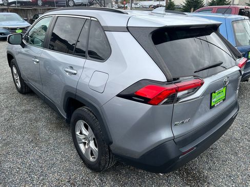 Used 2020 Toyota RAV4 XLE w/ Carpet Mat Package AWD/4WD image 2