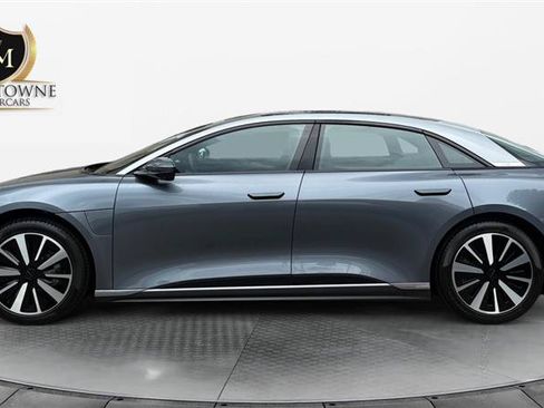 Used 2024 Lucid Air Touring AWD/4WD image 2