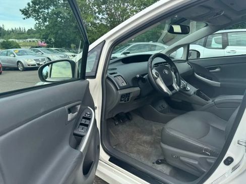 Used 2010 Toyota Prius Five FWD image 10