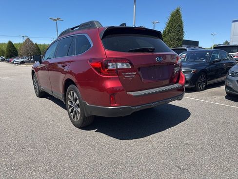 Used 2017 Subaru Outback 2.5i Limited image 3