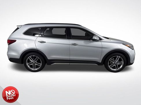 Used 2017 Hyundai Santa Fe Limited AWD/4WD image 2