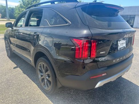 Used 2022 Kia Sorento SX Prestige AWD/4WD image 4