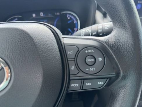 Used 2023 Toyota RAV4 AWD Hybrid image 36
