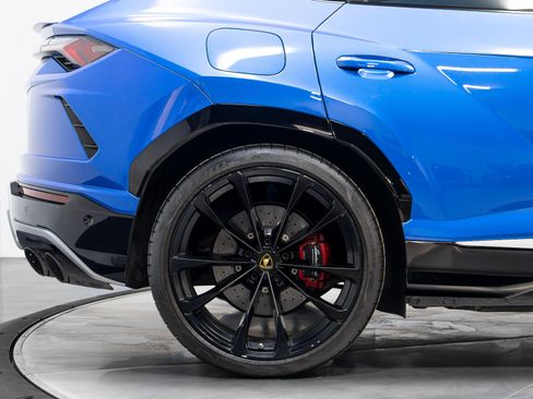Used 2019 Lamborghini Urus image 17