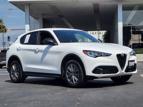 Used 2024 Alfa Romeo Stelvio Sprint RWD image 31