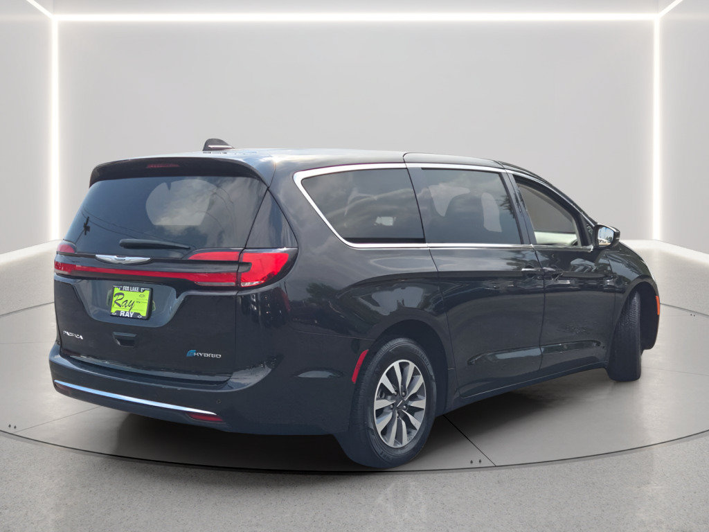 Used 2023 Chrysler Pacifica Touring-L FWD image 14