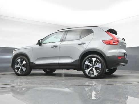 New 2026 Volvo XC40 B5 Plus w/ Protection Package Premier AWD/4WD image 40