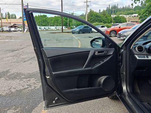 Used 2012 MAZDA MAZDA3 i Touring FWD image 12