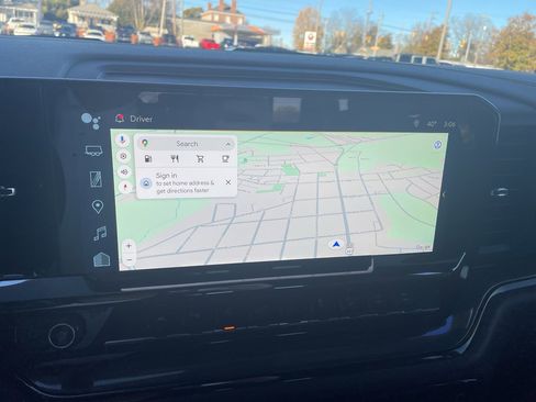 Used 2024 Chevrolet Silverado 1500 ZR2 w/ Technology Package image 17