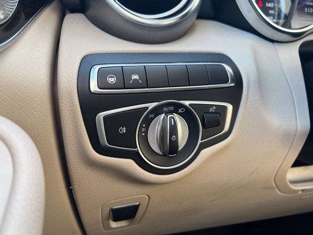 Used 2017 Mercedes-Benz GLC 300 4MATIC image 19