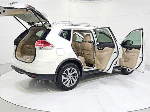 Used 2015 Nissan Rogue FWD image 32