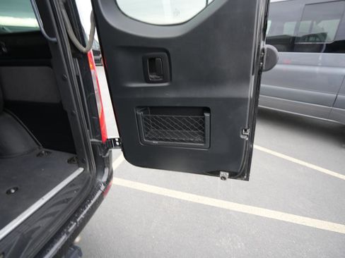 Used 2024 Mercedes-Benz Sprinter 2500 image 22