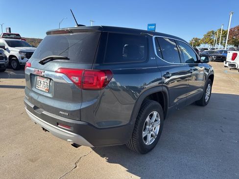 Used 2019 GMC Acadia SLE image 6