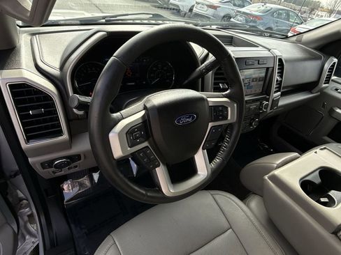 Used 2018 Ford F150 Lariat image 16