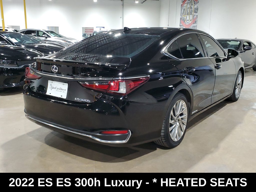 Used 2022 Lexus ES 300h w/ Accessory Package FWD image 10