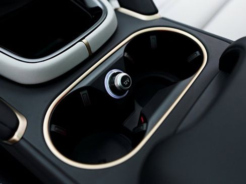 Used 2025 Porsche Cayenne GTS image 77