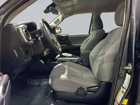 Used 2019 Toyota Tacoma SR5 image 28