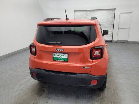 Used 2016 Jeep Renegade Latitude image 7
