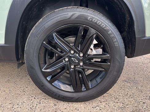 Used 2024 Chevrolet Trax ACTIV w/ Driver Confidence Package image 40