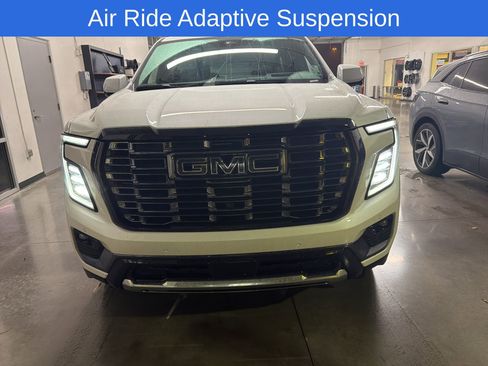 Used 2025 GMC Yukon Denali Ultimate image 14