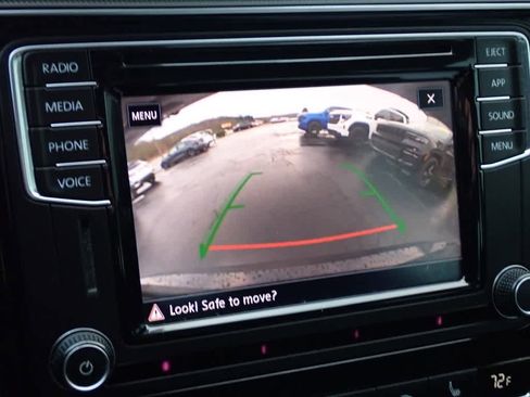 Used 2018 Volkswagen Passat 2.0T R-Line w/ R-Line Lighting Package image 12