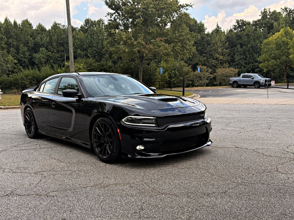 Used 2017 Dodge Charger R/T Scat Pack RWD image 3