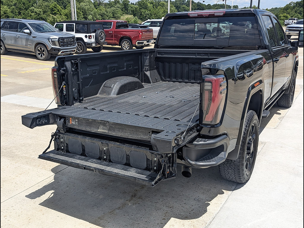 Certified 2024 GMC Sierra 2500 AT4 w/ AT4 Premium Plus Package AWD/4WD image 15